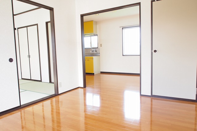 ﾘﾋﾞﾝｸﾞﾀﾞｲﾆﾝｸﾞｷｯﾁﾝ