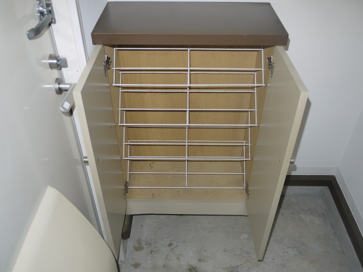 シューズボックス