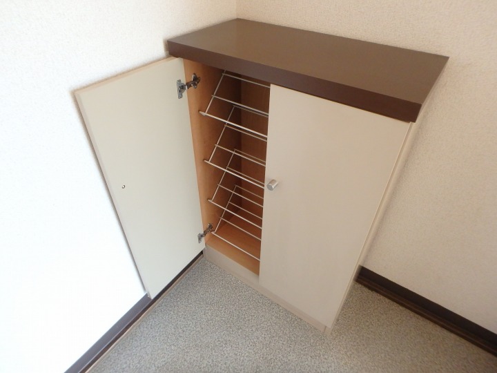 シューズボックス