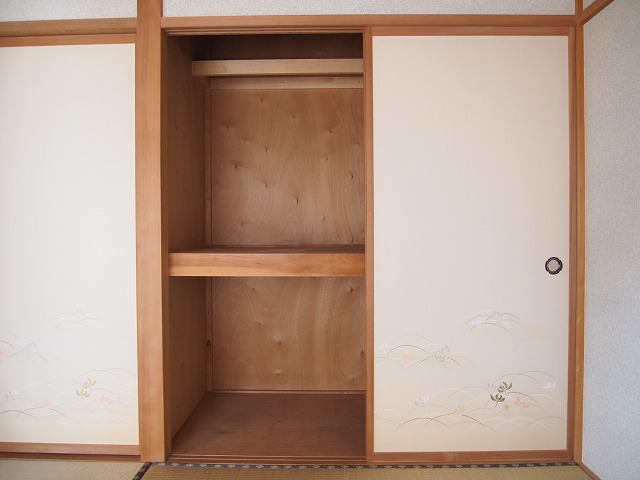押入１