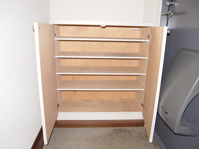 シューズボックス