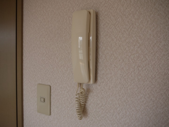 インターホン