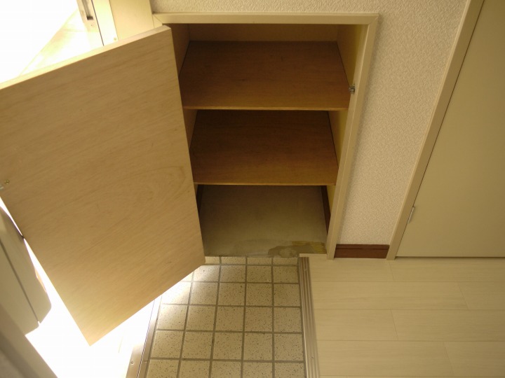 シューズボックス