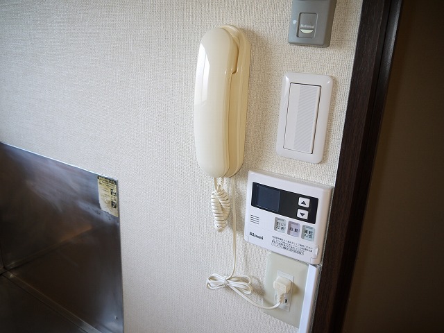 インターホン