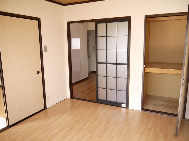 洋室1
