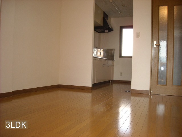 ﾘﾋﾞﾝｸﾞﾀﾞｲﾆﾝｸﾞｷｯﾁﾝ