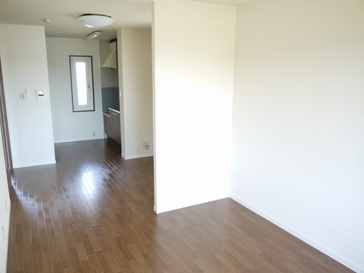 ﾘﾋﾞﾝｸﾞﾀﾞｲﾆﾝｸﾞｷｯﾁﾝ