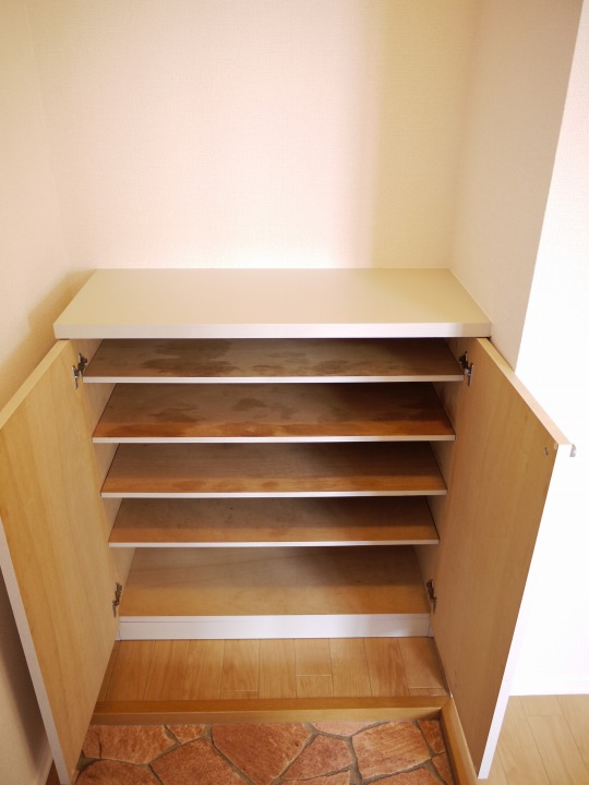 シューズボックス