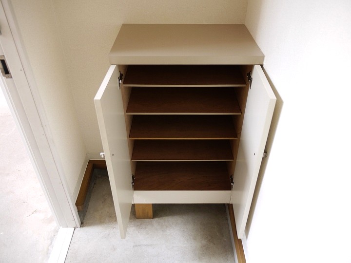 シューズボックス