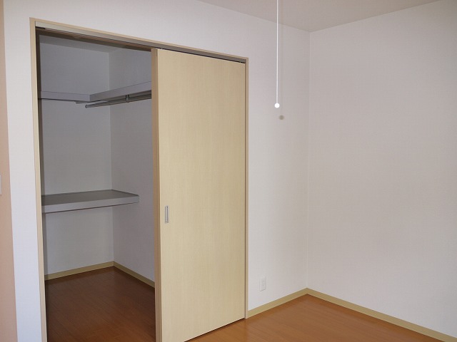 ｳｫｰｸｲﾝｸﾛｰｾﾞｯﾄ