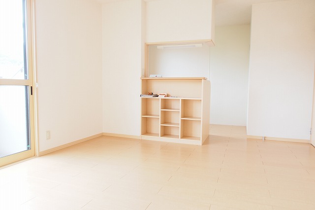 ﾘﾋﾞﾝｸﾞﾀﾞｲﾆﾝｸﾞｷｯﾁﾝ