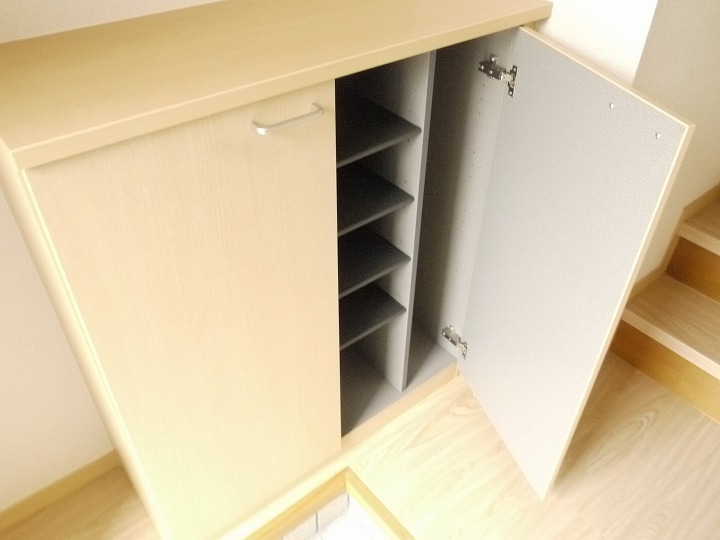 シューズボックス