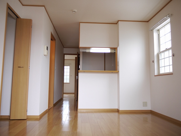 ﾘﾋﾞﾝｸﾞﾀﾞｲﾆﾝｸﾞｷｯﾁﾝ