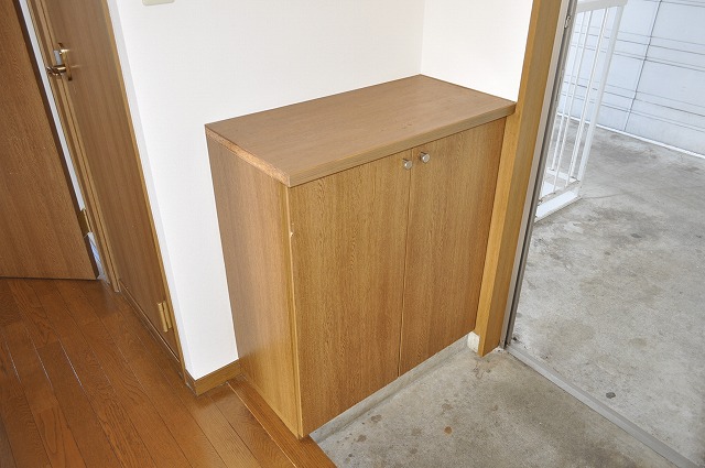 シューズボックス