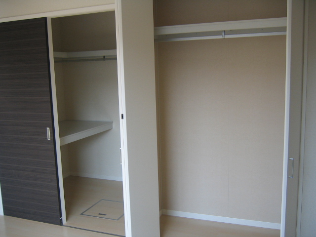 洋室１クローゼット