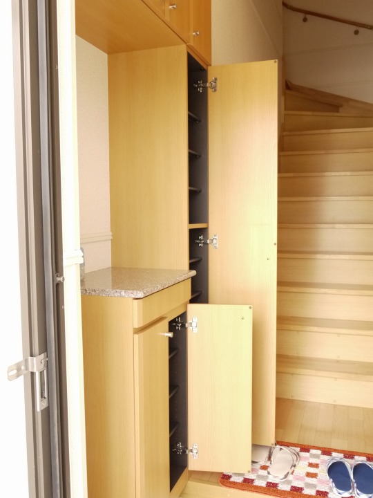 シューズボックス