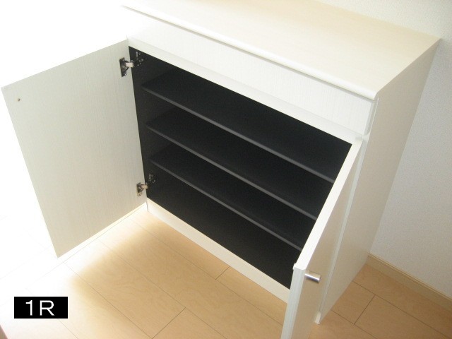 シューズボックス