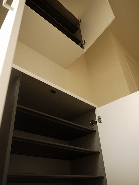 シューズボックス