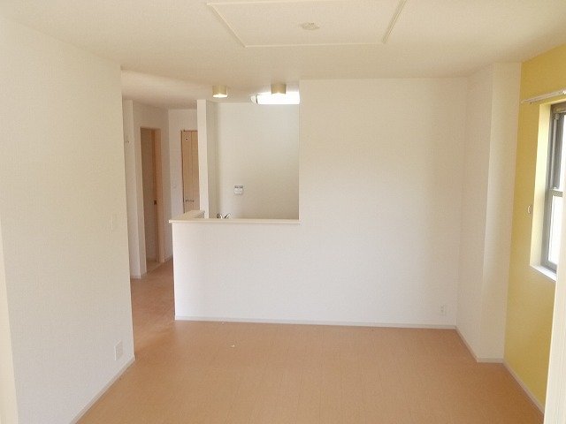 ﾘﾋﾞﾝｸﾞﾀﾞｲﾆﾝｸﾞｷｯﾁﾝ