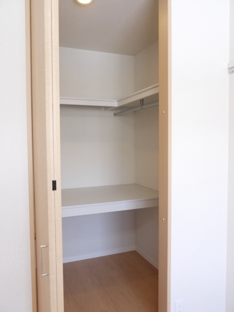 ｳｫｰｸｲﾝｸﾛｰｾﾞｯﾄ