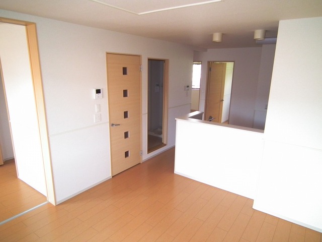 ﾘﾋﾞﾝｸﾞﾀﾞｲﾆﾝｸﾞｷｯﾁﾝ