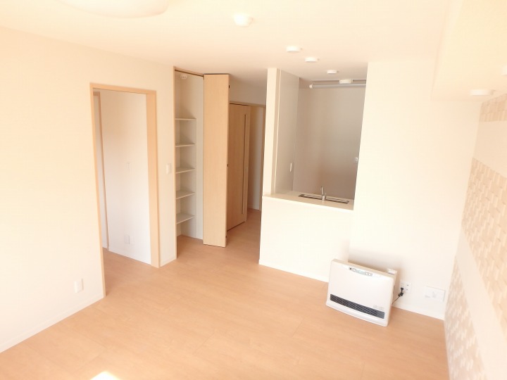 ﾘﾋﾞﾝｸﾞﾀﾞｲﾆﾝｸﾞｷｯﾁﾝ