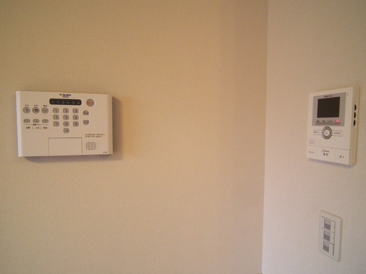 モニタ付インターホン