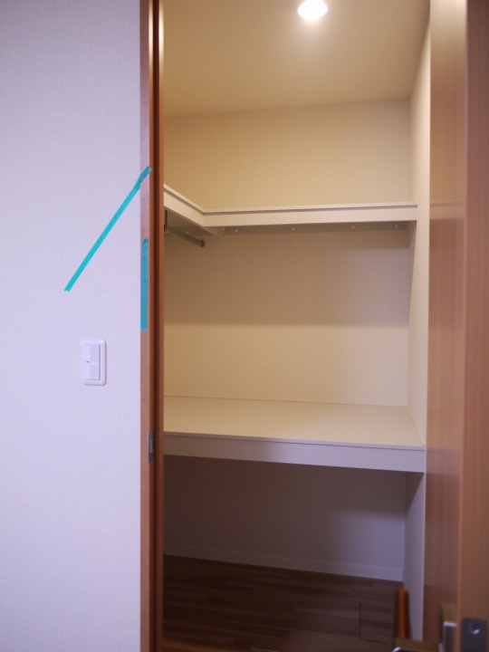 ｳｫｰｸｲﾝｸﾛｰｾﾞｯﾄ