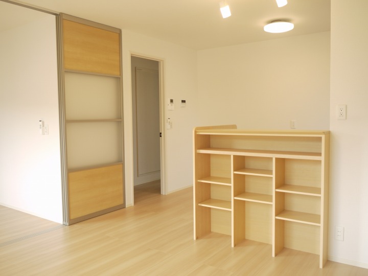 ﾘﾋﾞﾝｸﾞﾀﾞｲﾆﾝｸﾞｷｯﾁﾝ