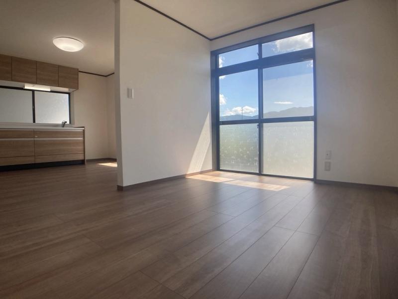 ﾘﾋﾞﾝｸﾞﾀﾞｲﾆﾝｸﾞ