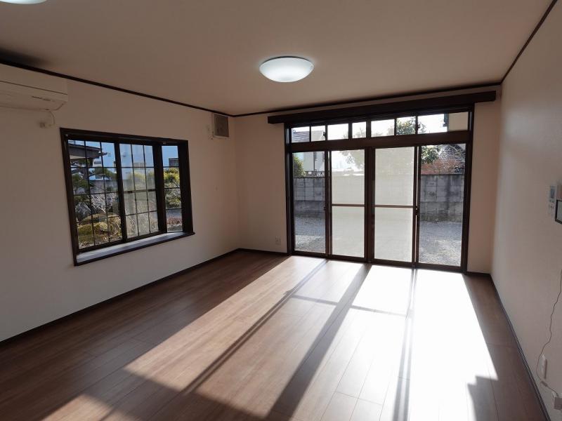 ﾘﾋﾞﾝｸﾞﾀﾞｲﾆﾝｸﾞ