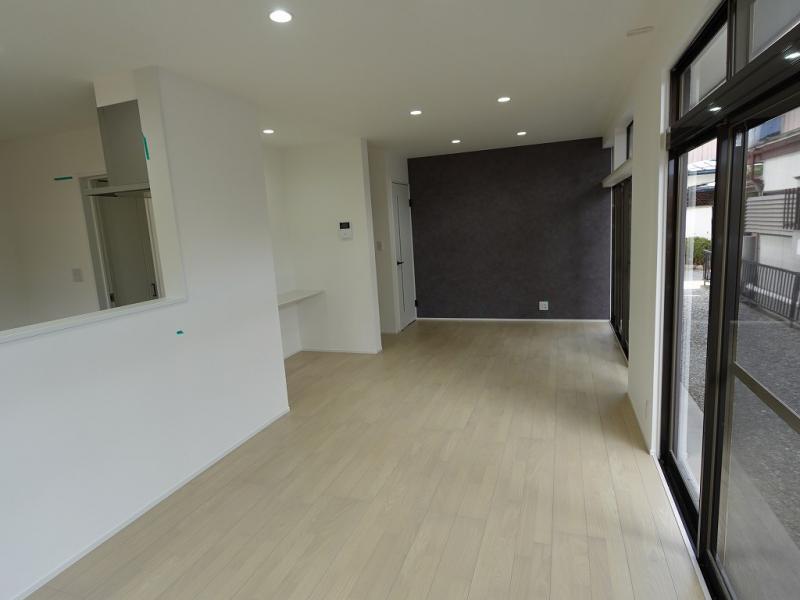 ﾘﾋﾞﾝｸﾞﾀﾞｲﾆﾝｸﾞ