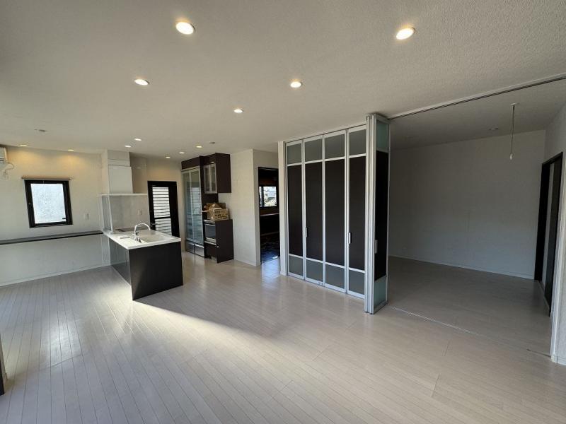 ﾘﾋﾞﾝｸﾞﾀﾞｲﾆﾝｸﾞｷｯﾁﾝ