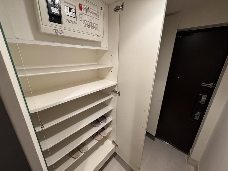 シューズボックス