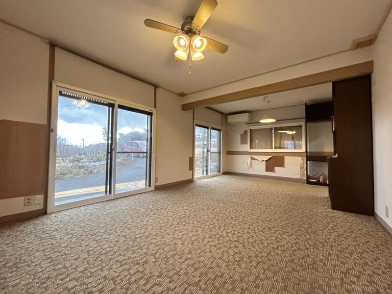 ﾘﾋﾞﾝｸﾞﾀﾞｲﾆﾝｸﾞｷｯﾁﾝ